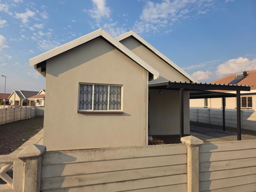 4 Bedroom Property for Sale in Freedom Park North West